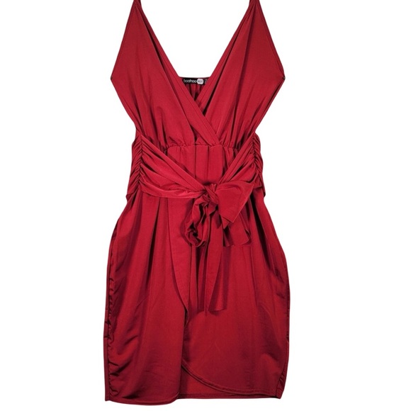 Boohoo Red Ruched Tie Front V-Neck Mini Dress Size 10 - Picture 1 of 4